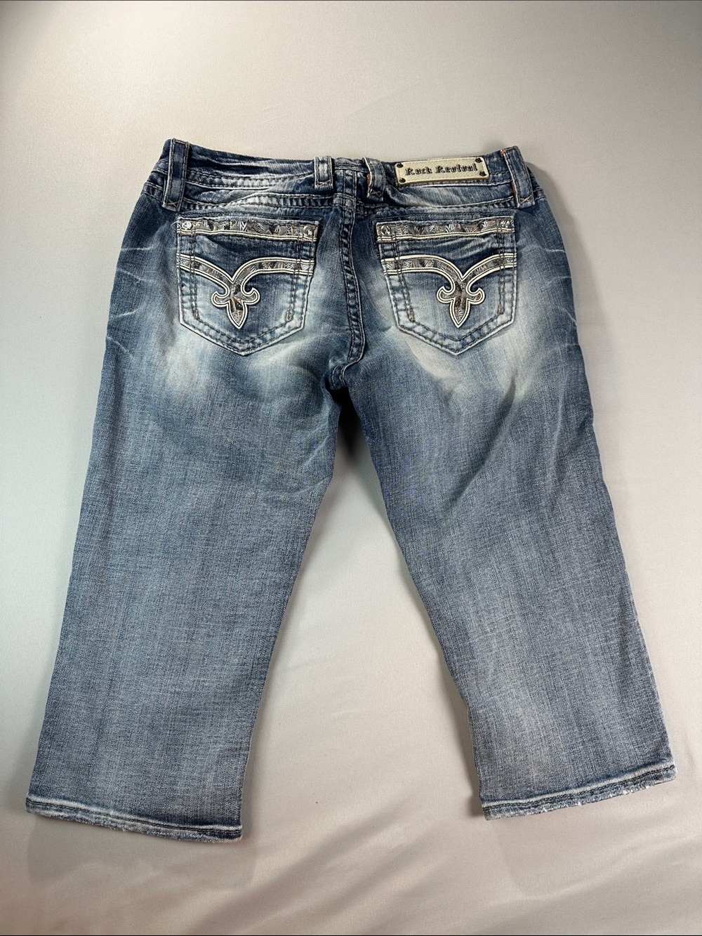 Rock Revival Sherry Jean Capri Women’s 29 Easy Crop Distressed Y2K Embellished